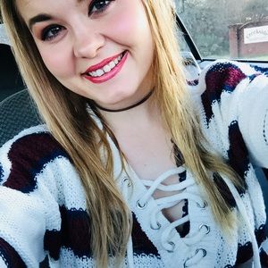 Meet your Posher, Leah